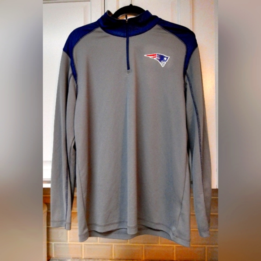 EUC New England Patriots lightweight pullover SZ L